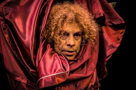 Regístrate al evento 'Primo Rojas "De cómo un pobre entierra a la mamá" - 8:00pm - 5 sep